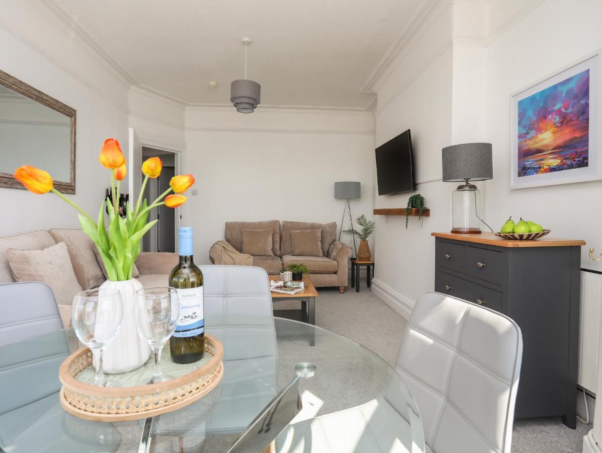 Tir A Mor Apartment Pwllheli Bagian luar foto